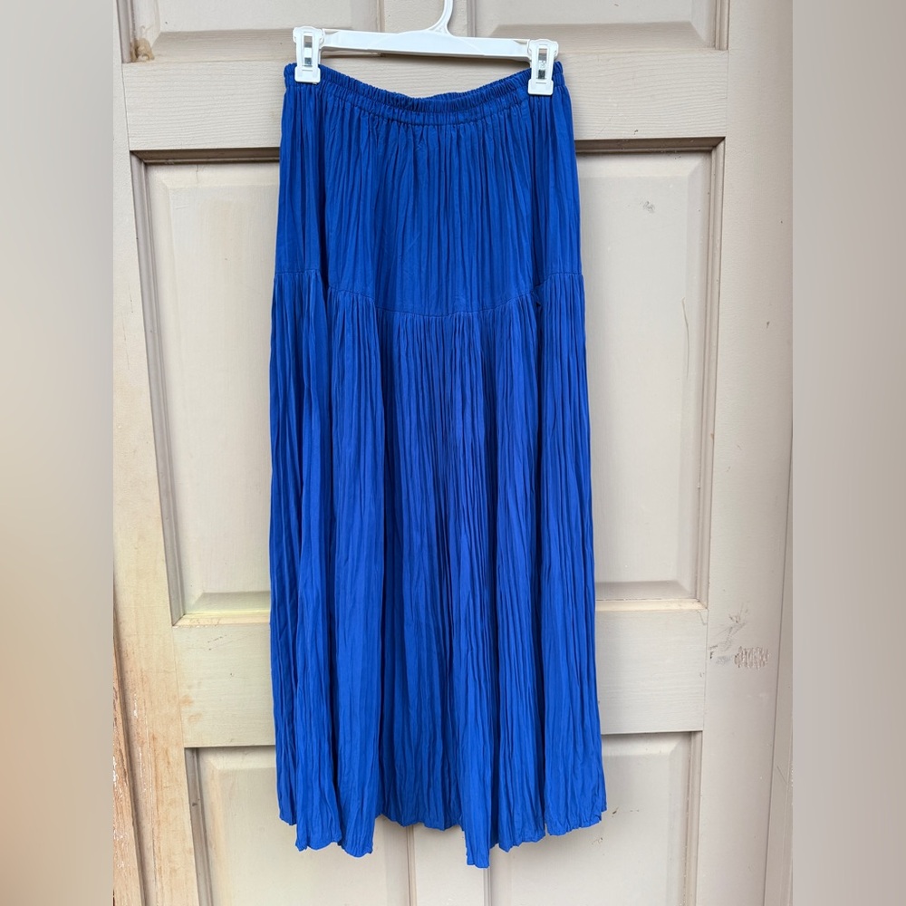 ⭐️Howard Wolf blue tiered pleated a line maxi skirt